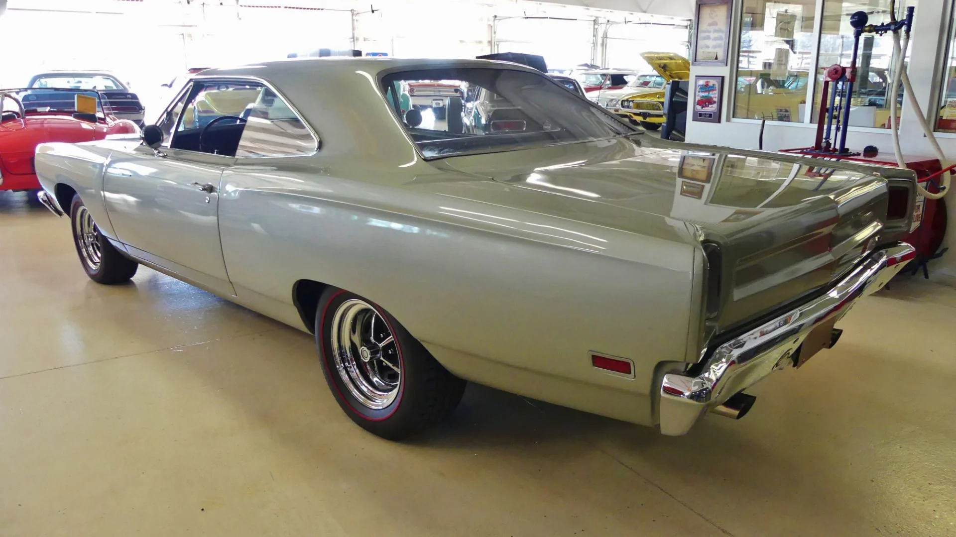 1969-plymouth-road-runner (45)